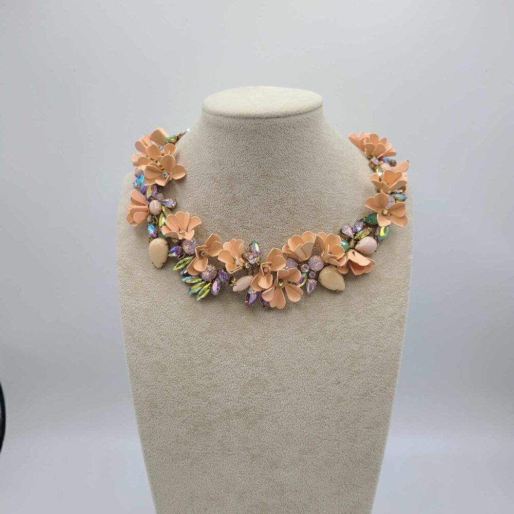 J Crew Rare Peach Flower Wreath Necklace with Multi Colored Crystals - Picture 12 of 14